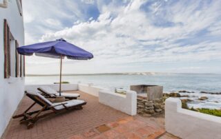 self catering accommodation mossel bay - periwinkel - kanon private nature reserve